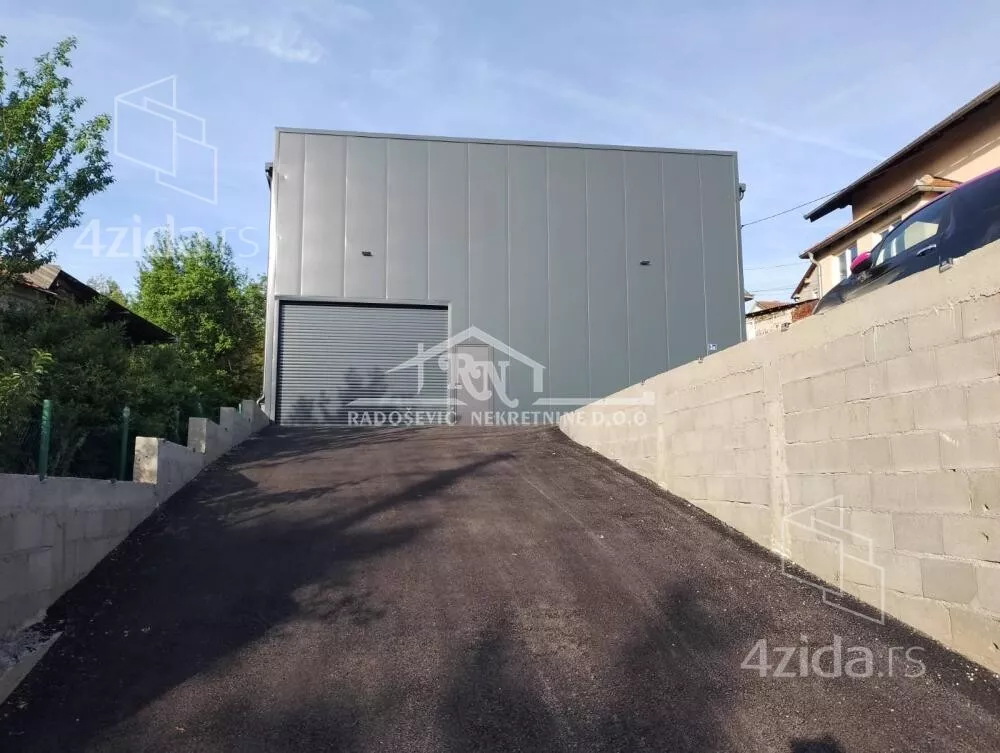 Poslovni prostor | 4zida