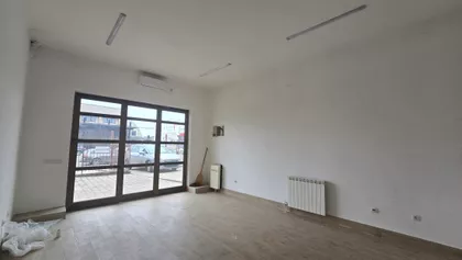 Mali Mokri Lug | 4zida.rs