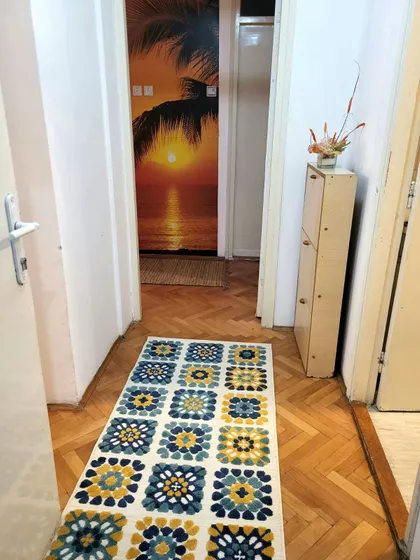 Crveni Pevac | 4zida.rs