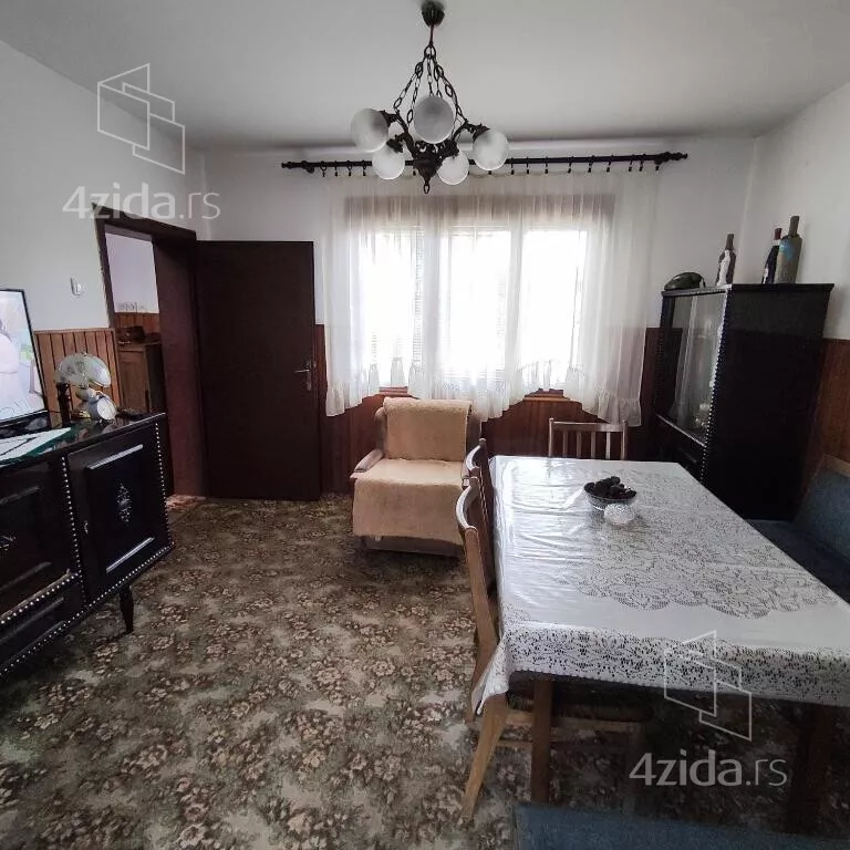 3-etažna kuća | 4zida