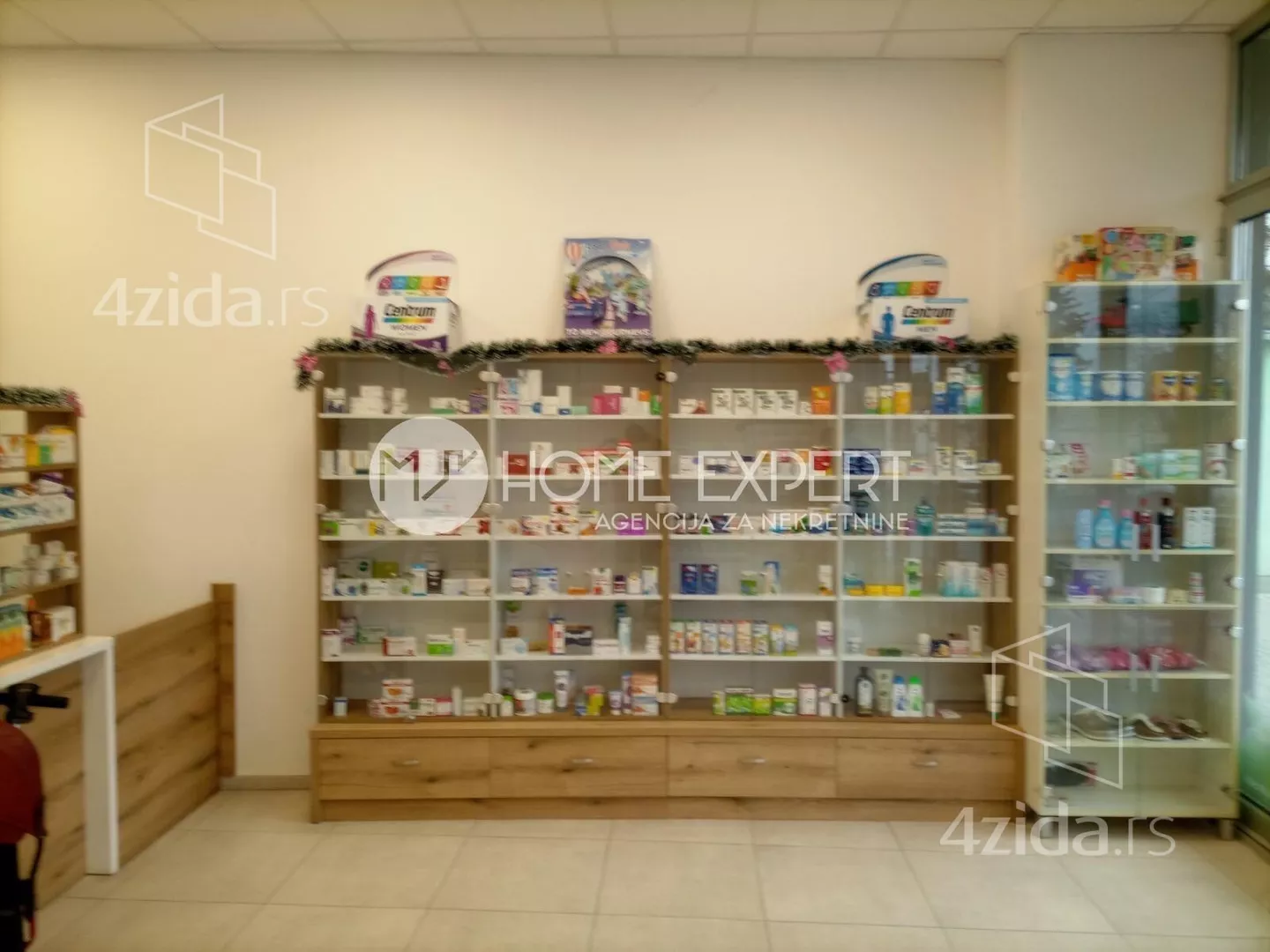 Lokal | 4zida