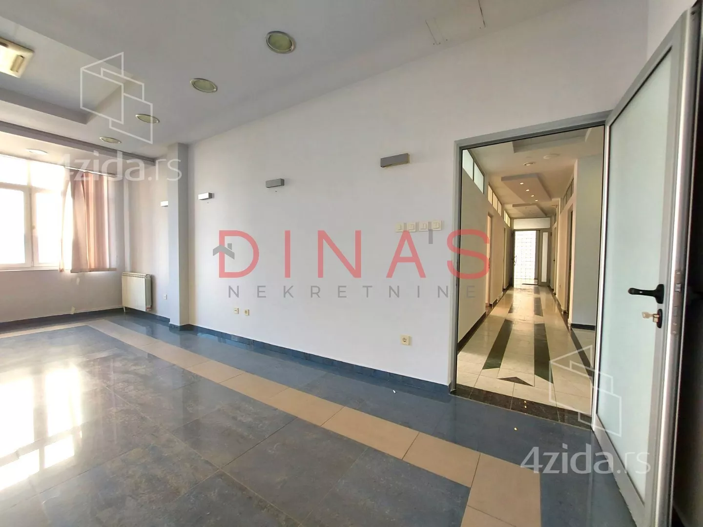 Poslovni prostor | 4zida