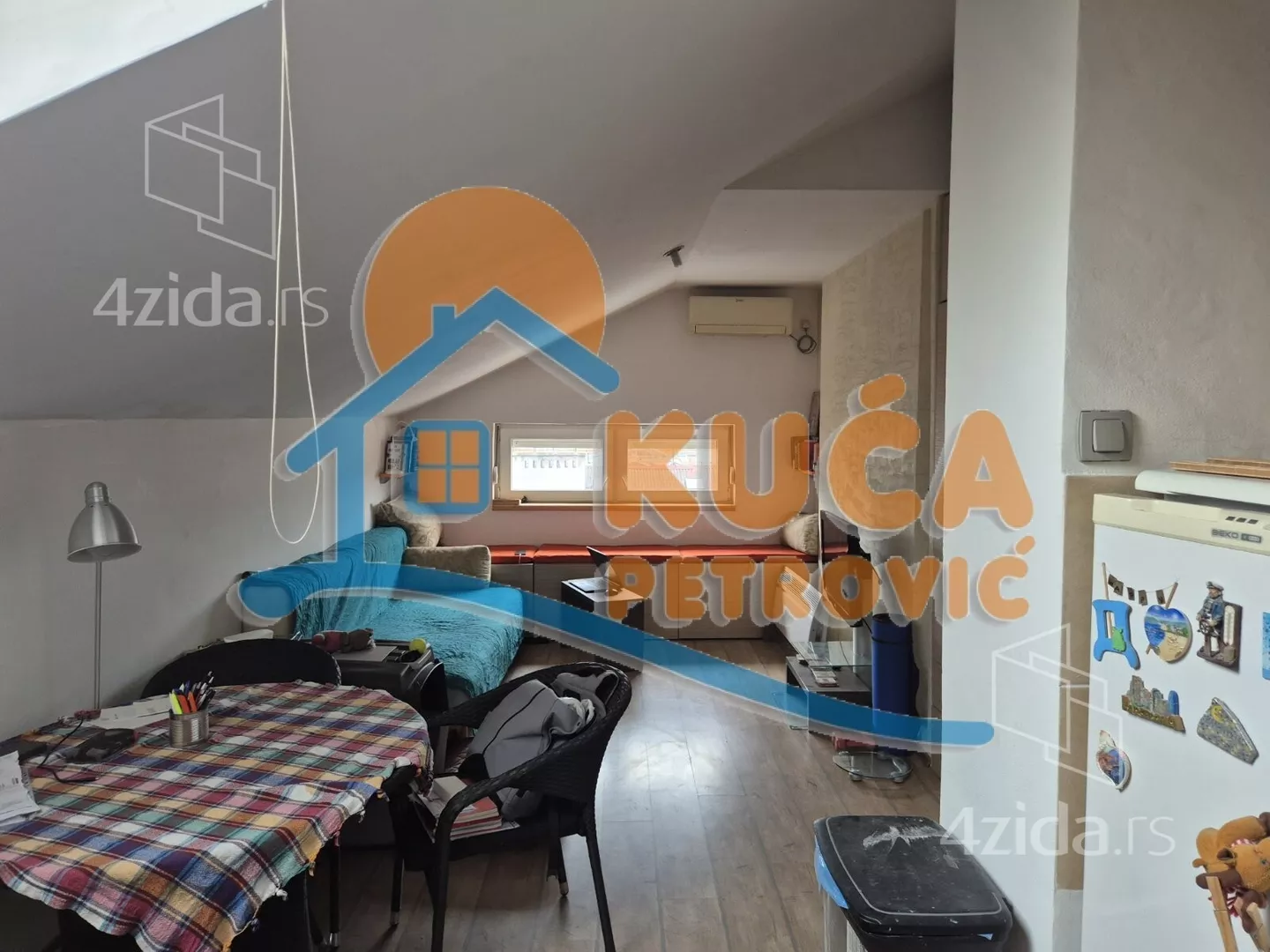 Troiposoban stan | 4zida