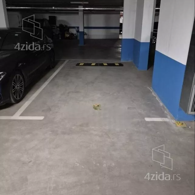 Parking | 4zida