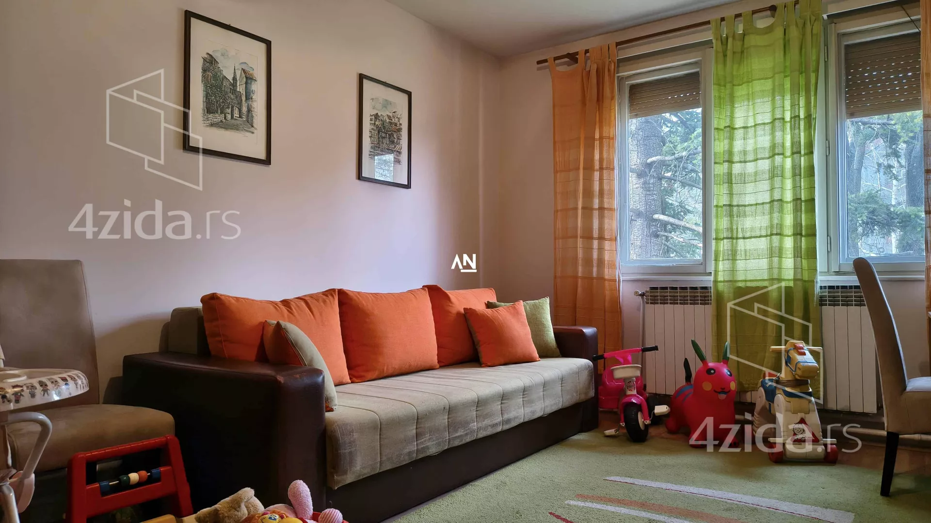 Šestosoban stan | 4zida