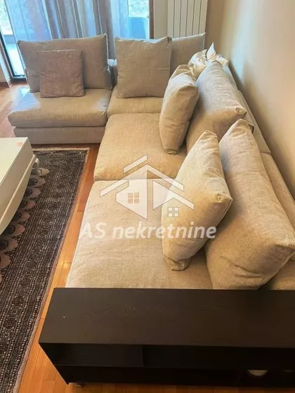 Atelje 212 | 4zida.rs