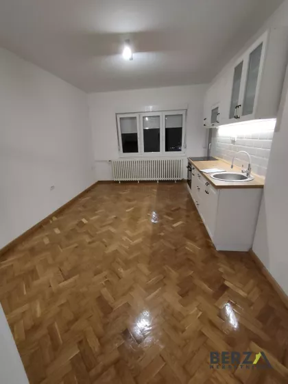 Železnička stanica | 4zida.rs