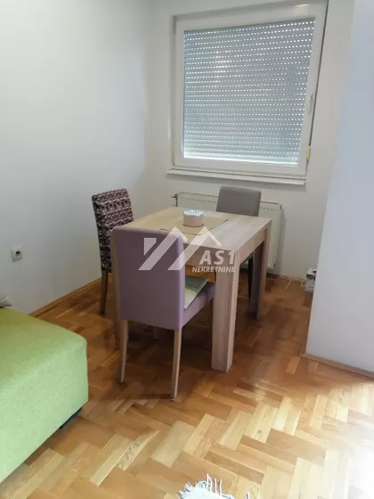Janka Čmelika | 4zida.rs