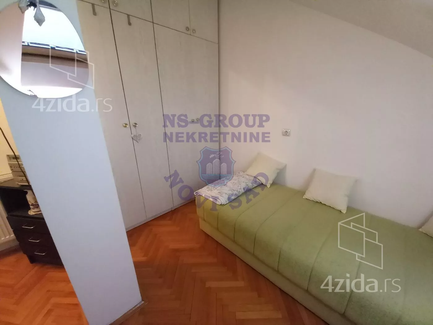 Troiposoban stan | 4zida