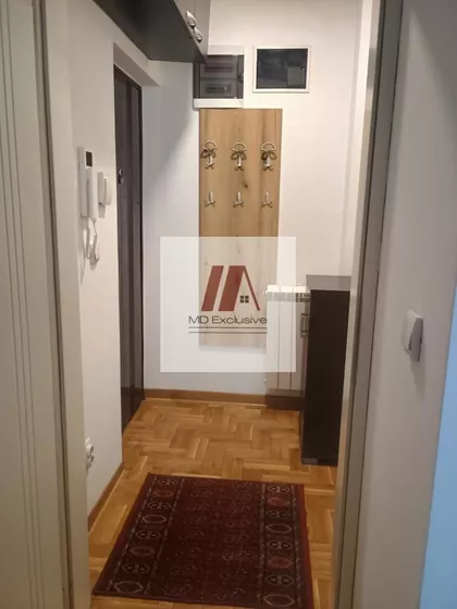 Gvozdićeva | 4zida.rs