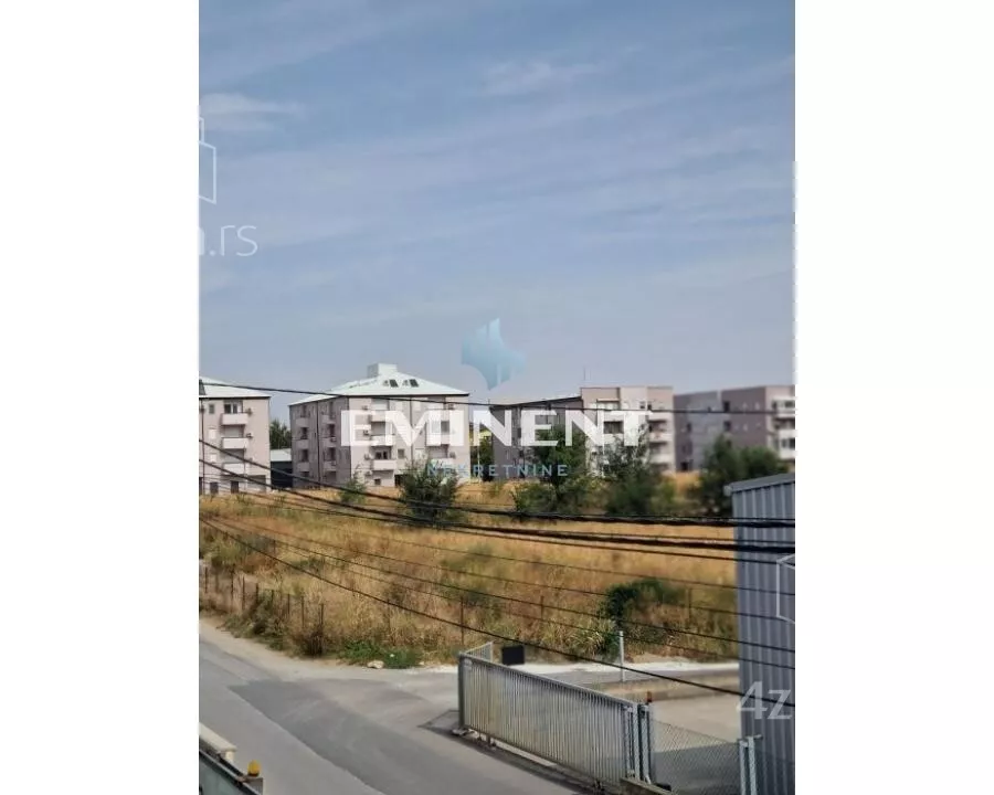 Sedmosoban stan | 4zida