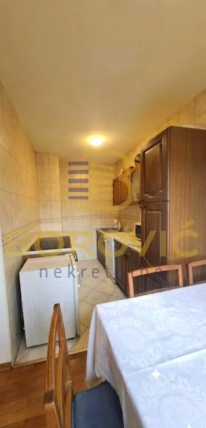 Labudovo Brdo | 4zida.rs