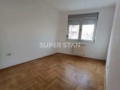 Maksima Gorkog | 4zida.rs