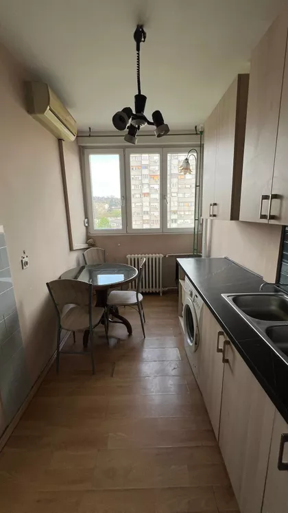 Učitelja Miloša Jankovića | 4zida.rs