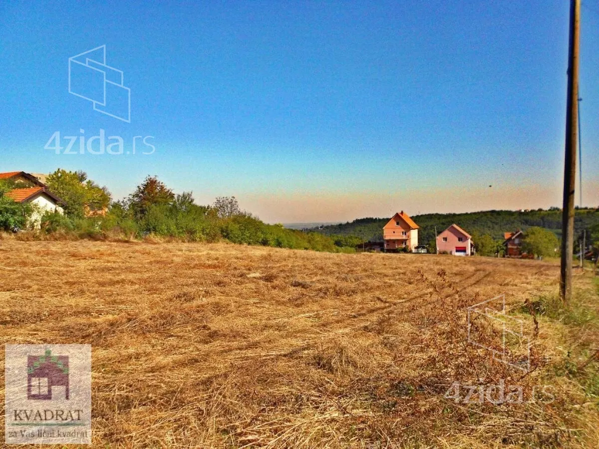 Plac | 4zida