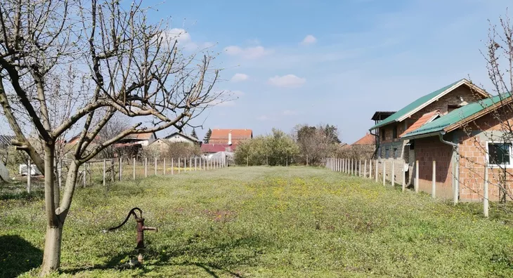 Građevinsko zemljište | 4zida