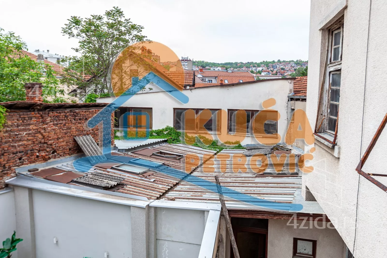 Lokal | 4zida