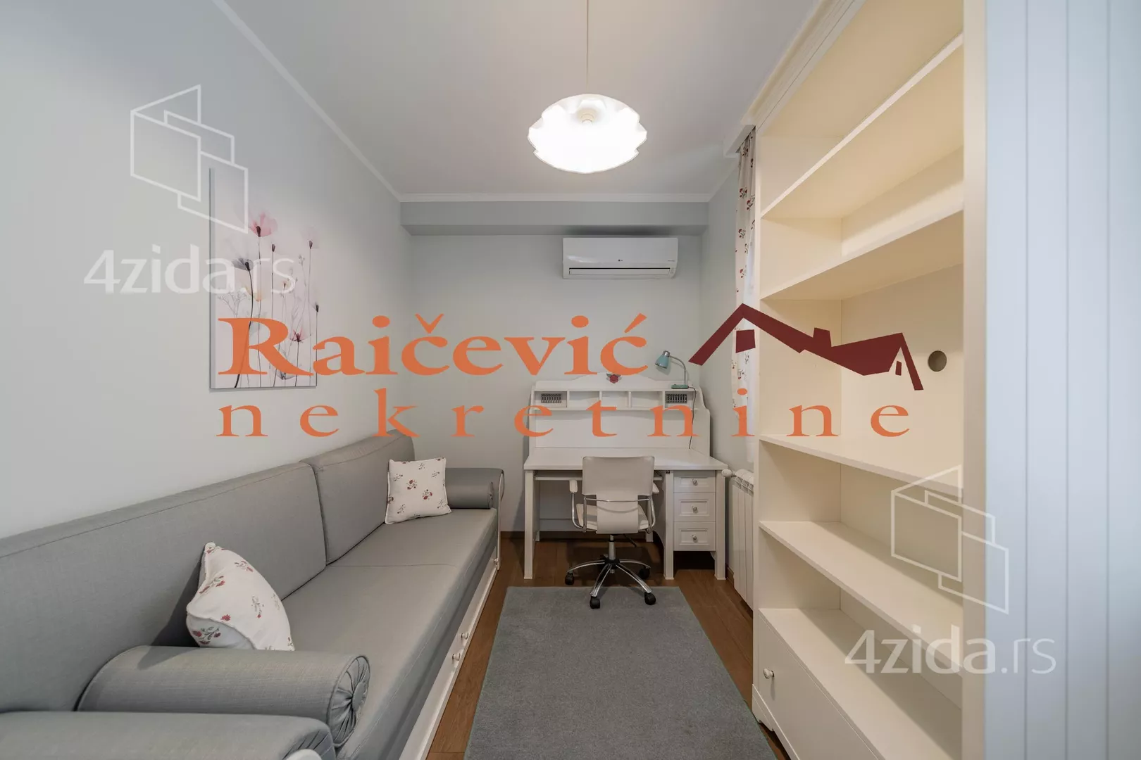 Troiposoban stan | 4zida