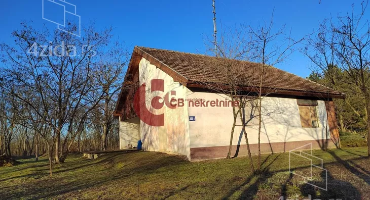 Plac | 4zida