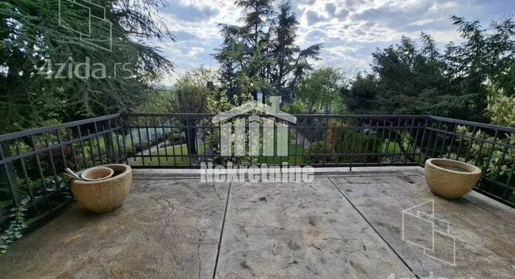 4-etažna kuća | 4zida