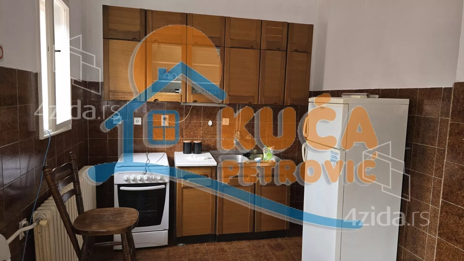 Troiposoban stan | 4zida