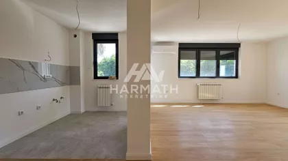 Celovečka 8 | 4zida.rs
