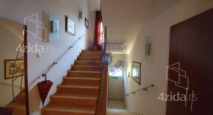 Petoiposoban stan | 4zida