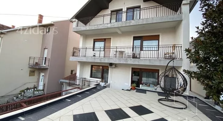 3-etažna kuća | 4zida