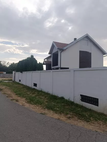 Kralja Radoslava | 4zida.rs