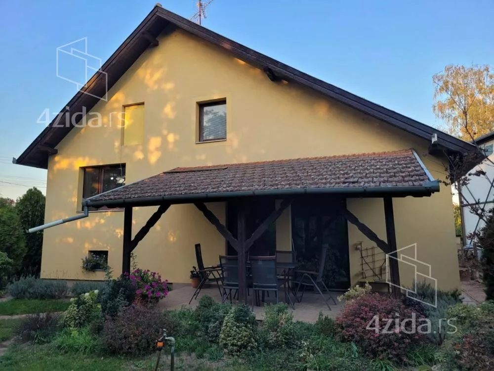 Kuća | 4zida