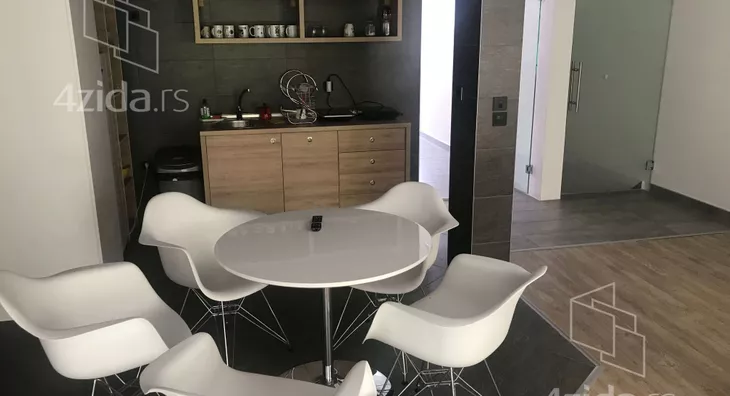 4-etažna kuća | 4zida