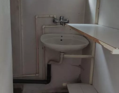 Poslovna zgrada | 4zida