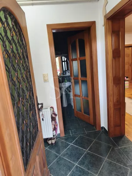 Okolne lokacije | 4zida.rs