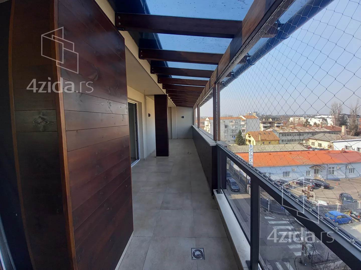 Petosoban stan | 4zida