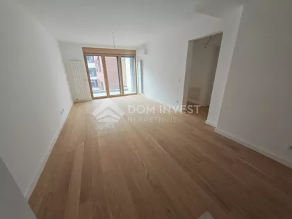 Partizanske avijacije | 4zida.rs