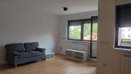 Crveni Krst Vračar | 4zida.rs