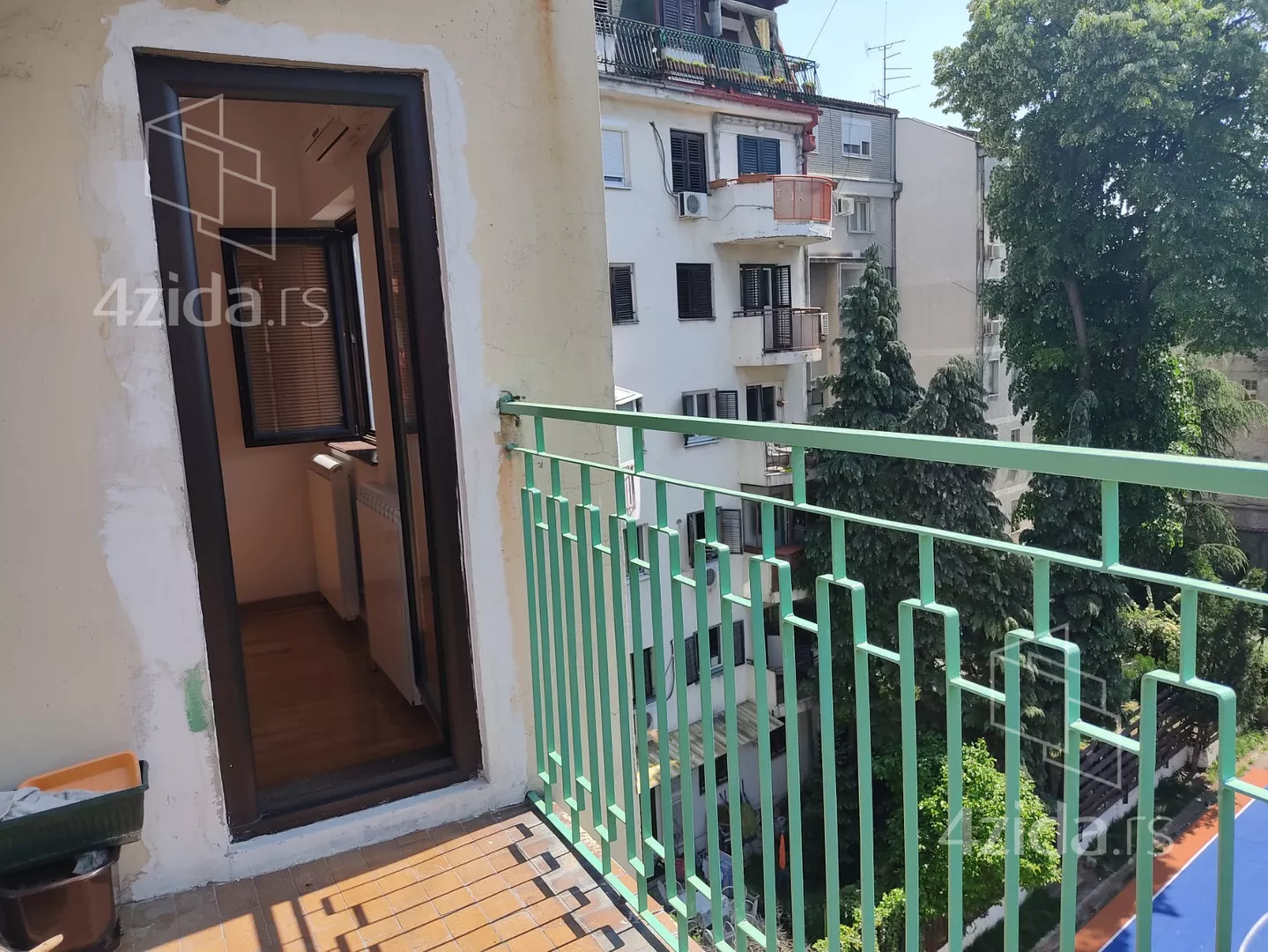 Troiposoban stan | 4zida