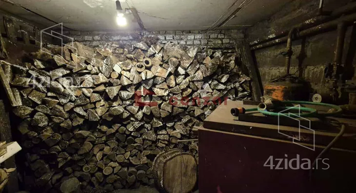 3-etažna kuća | 4zida