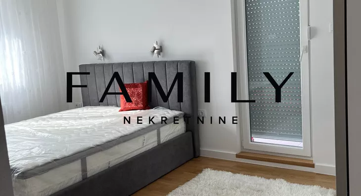 Četvoroiposoban stan | 4zida