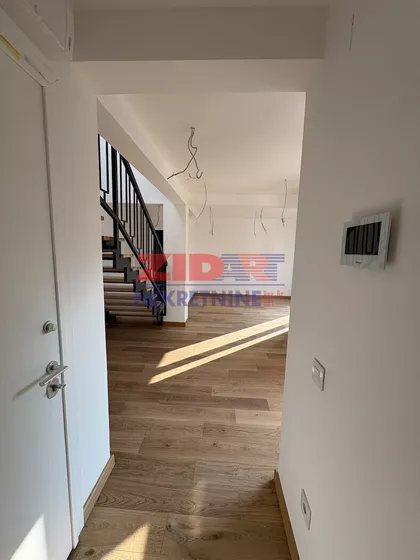 Dragačevska | 4zida.rs