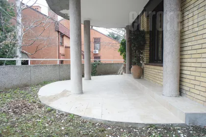 DEDINJE | 4zida.rs