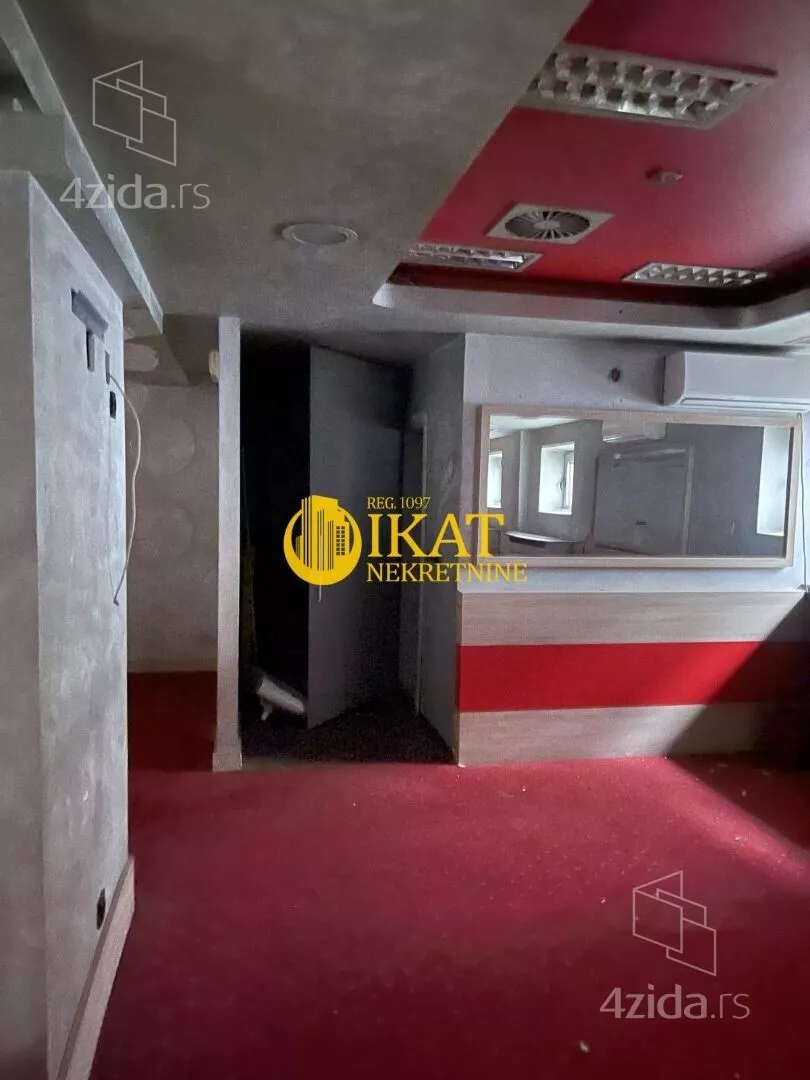 Poslovni prostor | 4zida