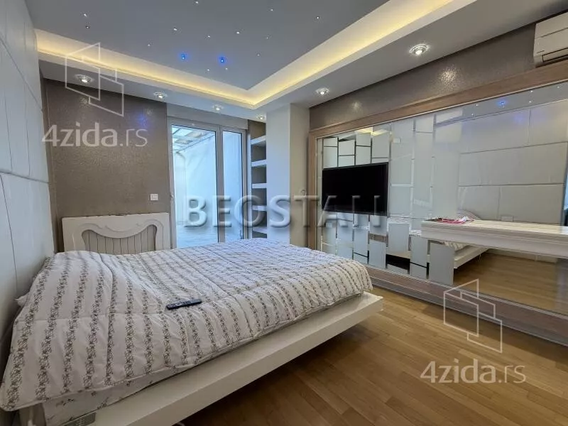 4-etažna kuća | 4zida