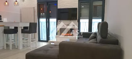 Cara Uroša | 4zida.rs