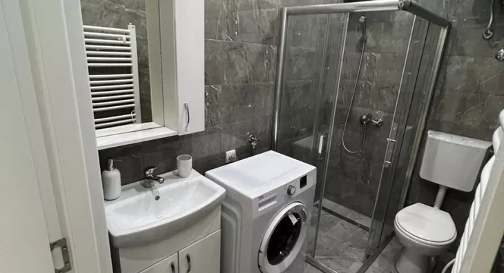 Četvoroiposoban stan | 4zida