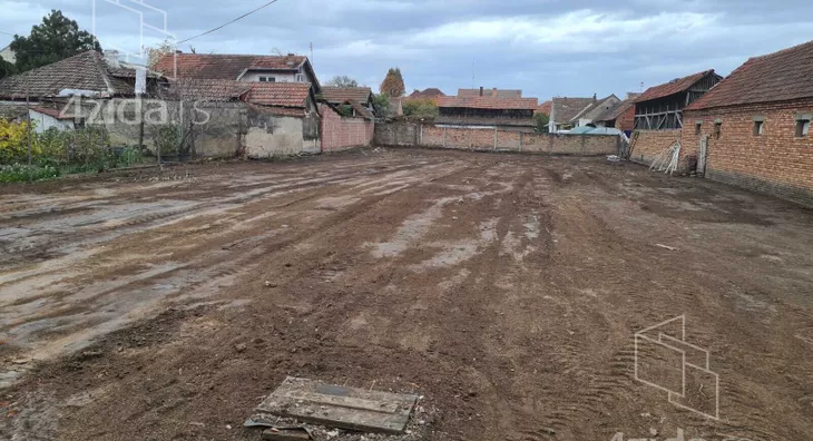 Građevinsko zemljište | 4zida