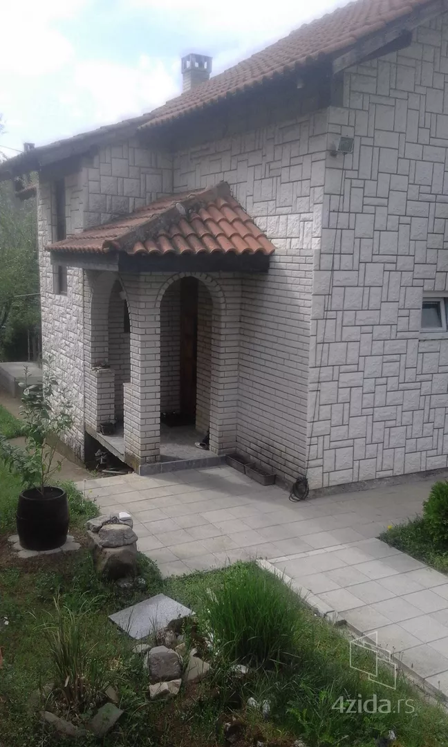 2-etažna kuća | 4zida