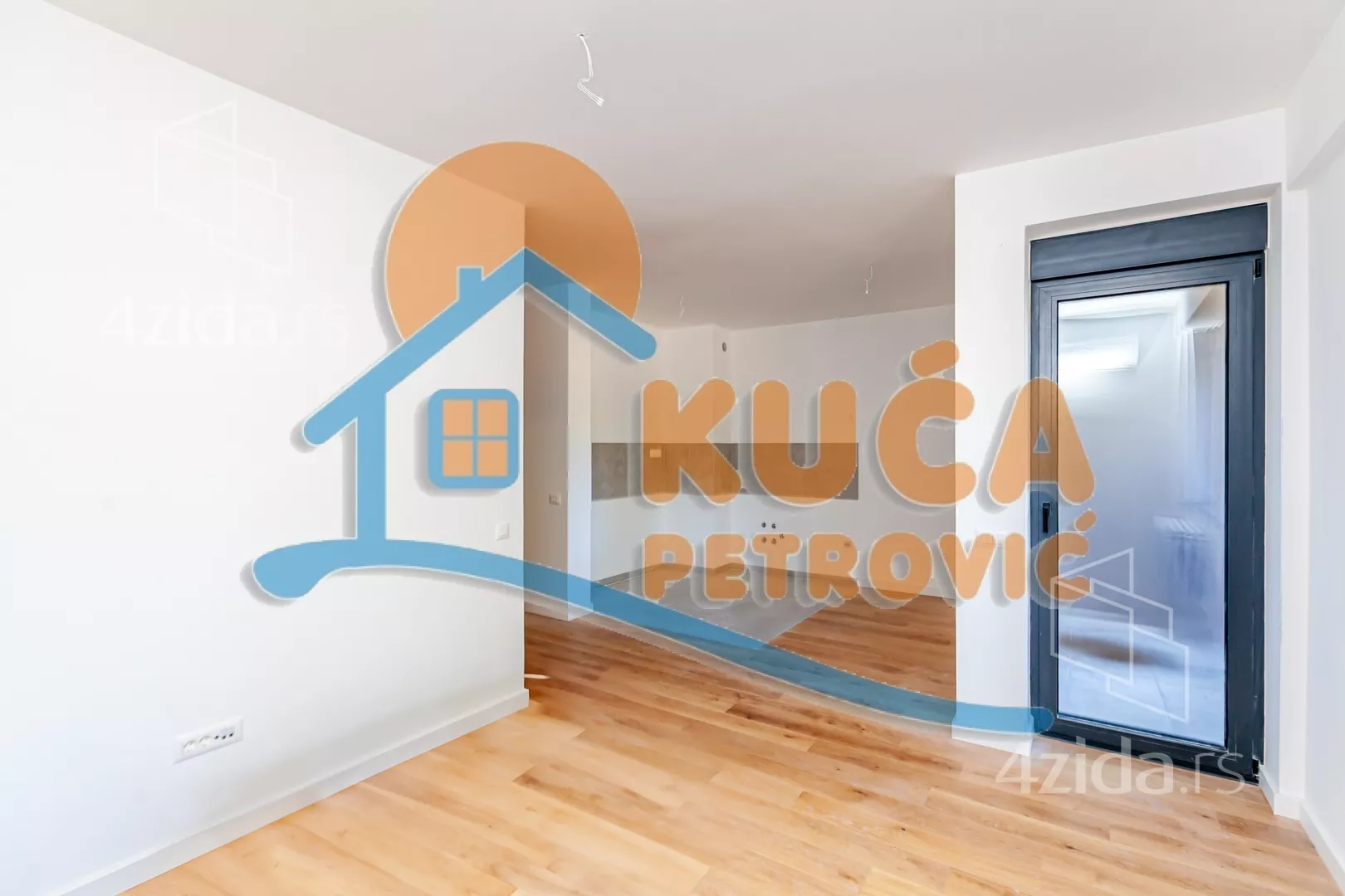 Troiposoban stan | 4zida