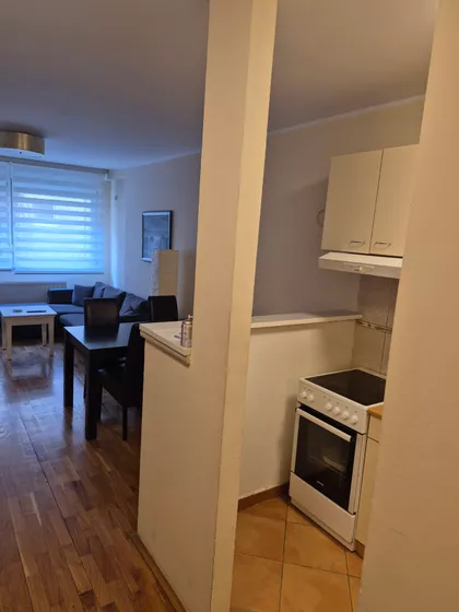 Petra Drapšina 27 | 4zida.rs