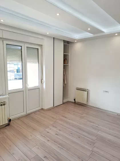 Obrenovićeva | 4zida.rs
